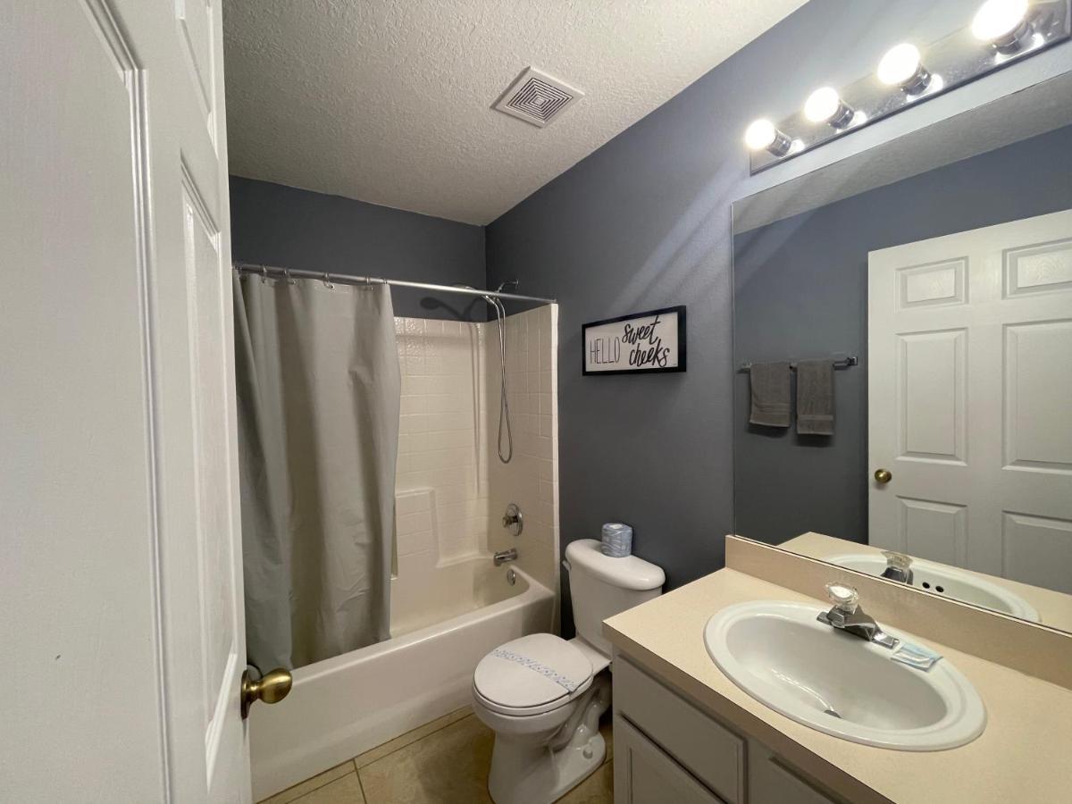 3 Bedroom Villa With Poolside Cinema And Games Room Close To Theme Parks Sleeps 6 Plus 2 Orlando Exterior photo